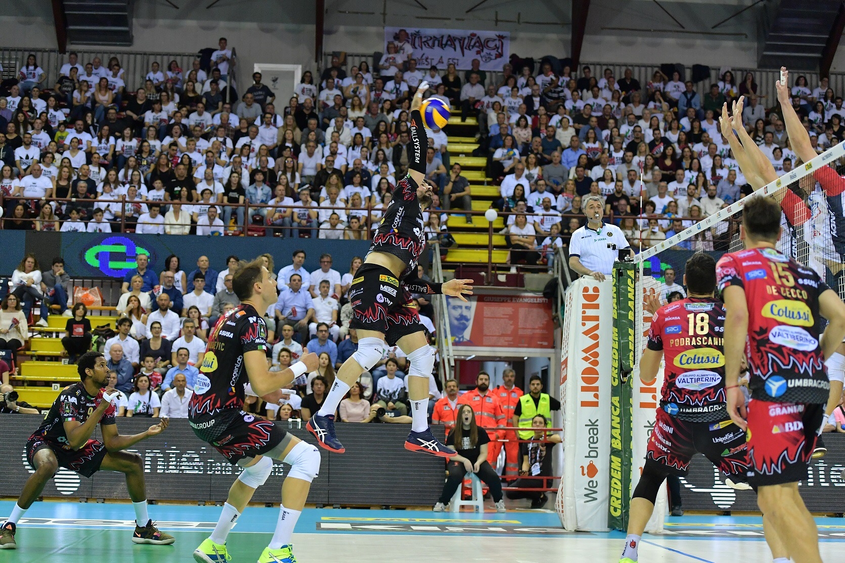 527B3749-A2E6-4AE3-8D0C-A5E565006D00