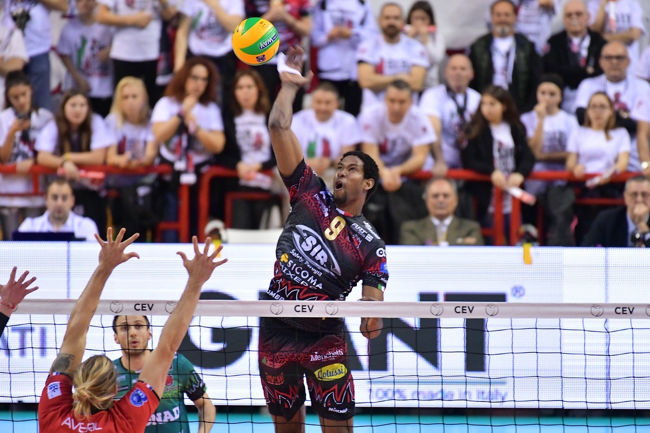 927F1200-4DB9-454D-B56A-319DB3914FF0