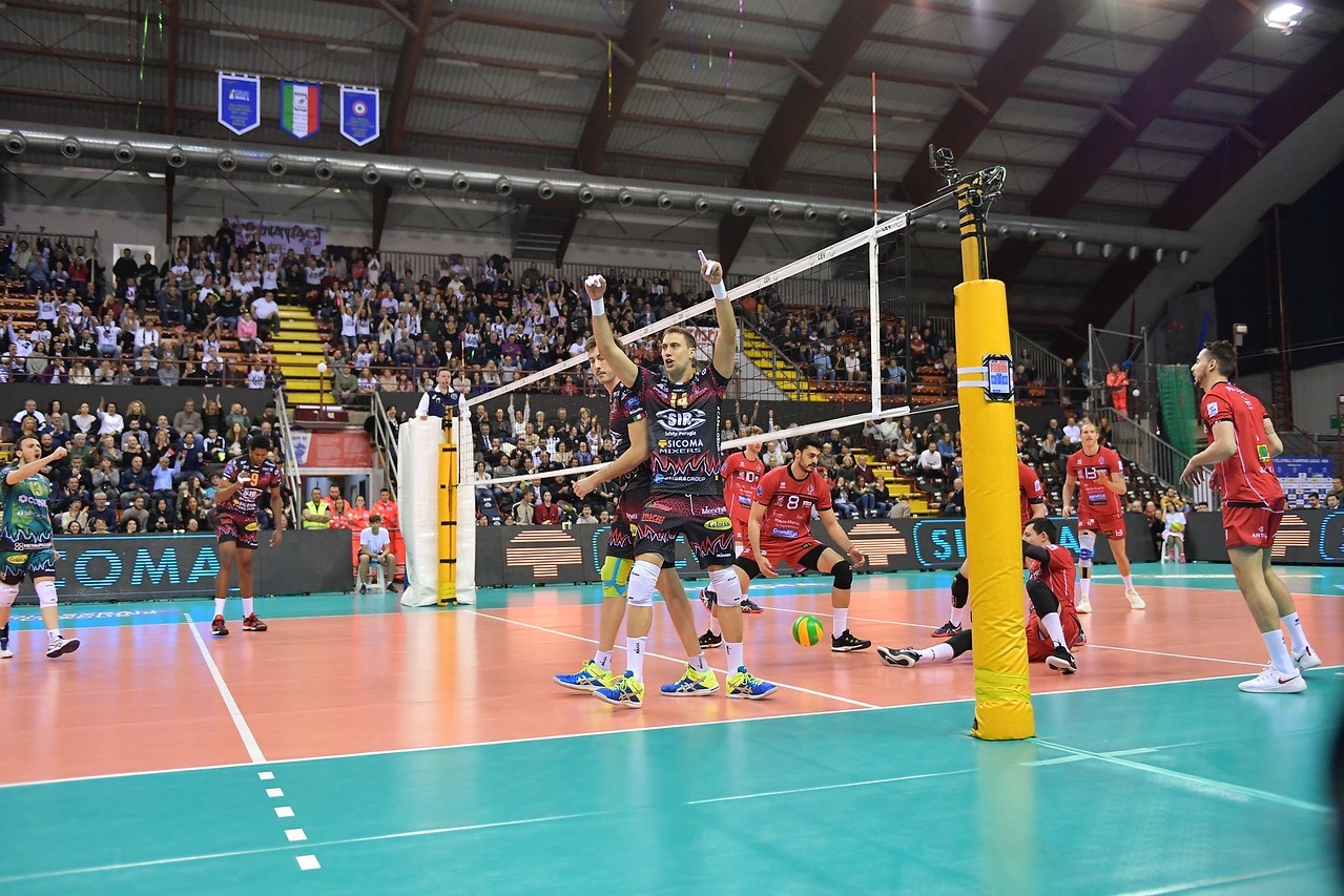 9B084860-185D-45A0-8666-2D48CFDEBC8A