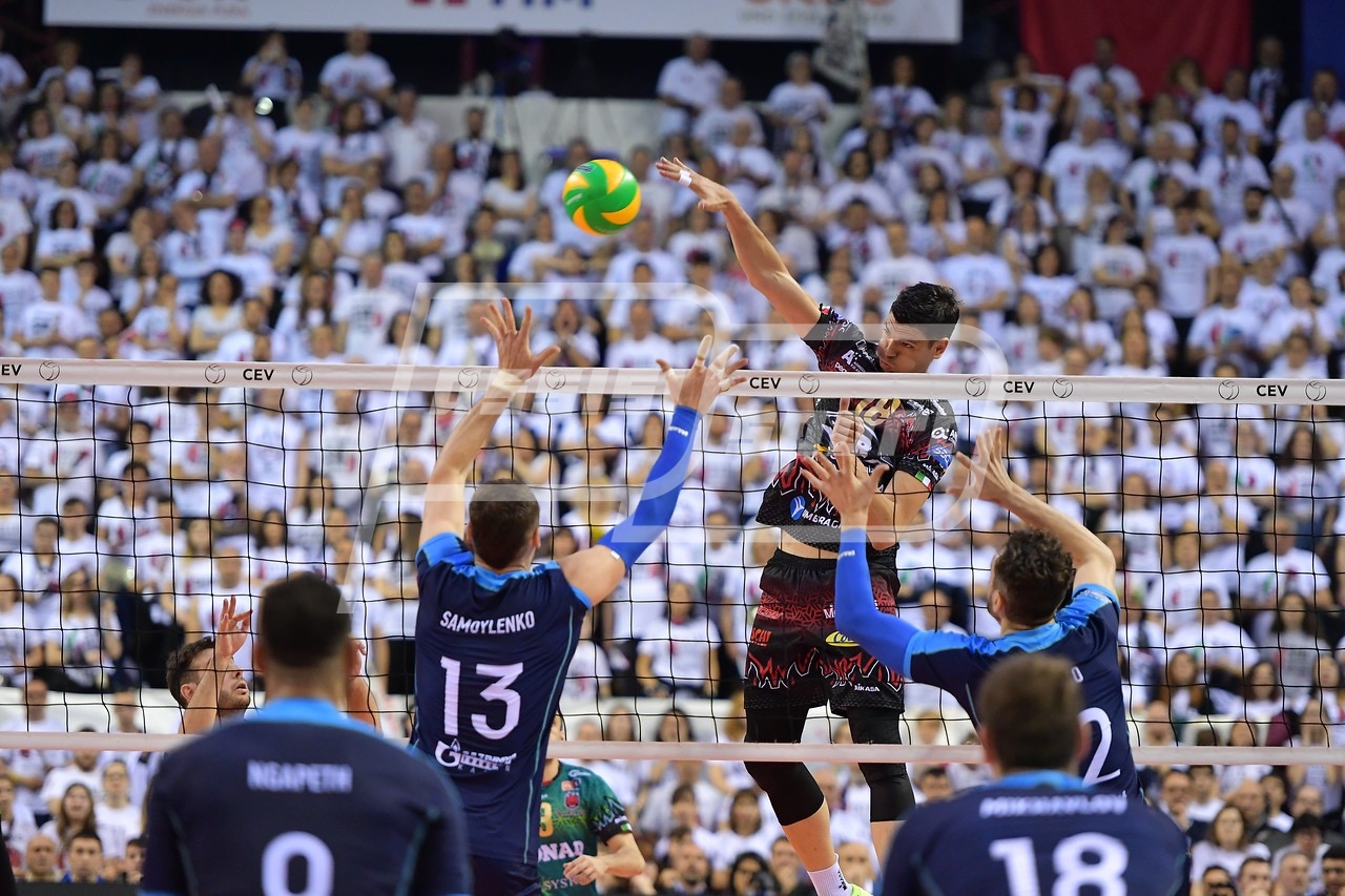 2F36A8E6-B6FA-4620-A5D8-9FBEF7249639