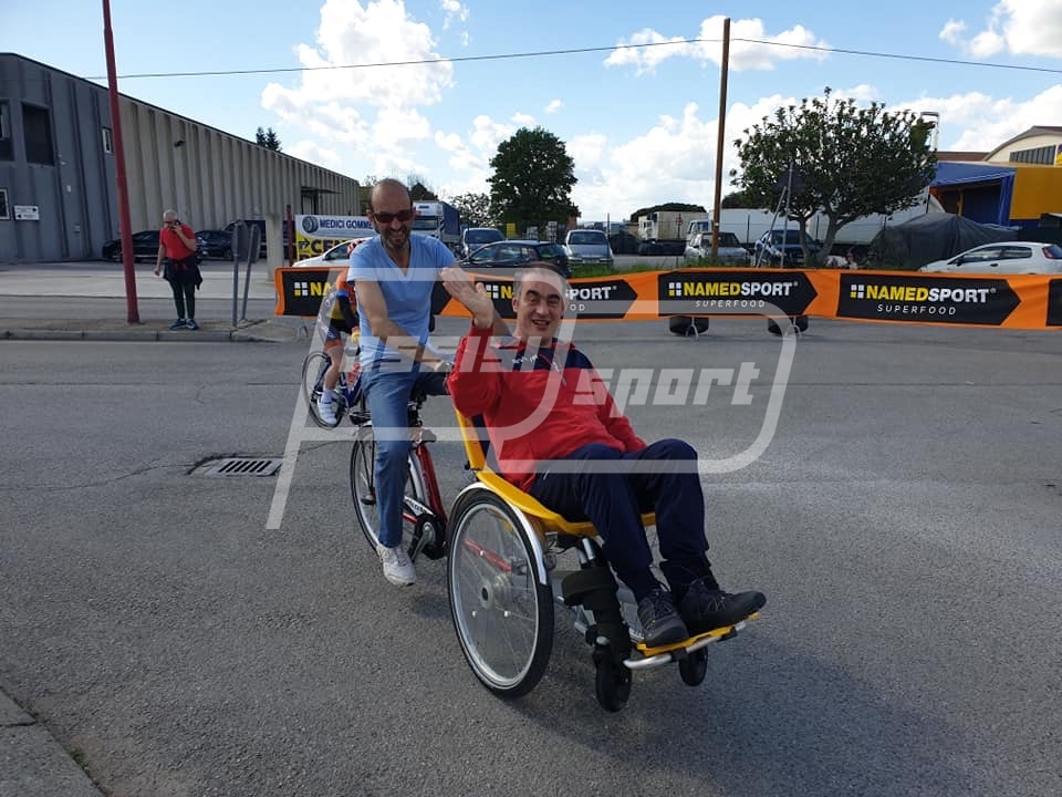 BD9758AD-4DD6-47E6-BD18-FBB97BFBAB19