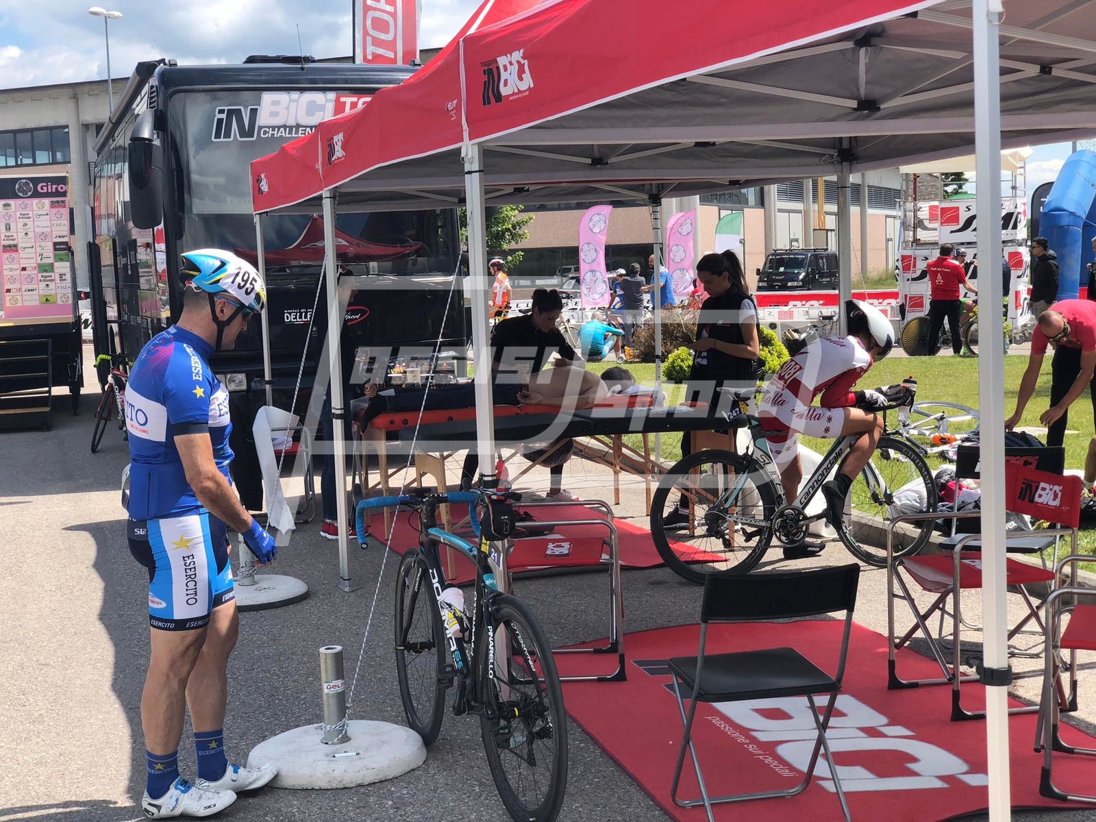 21DD3CC5-C8A3-43A7-B096-FC224BCFB302