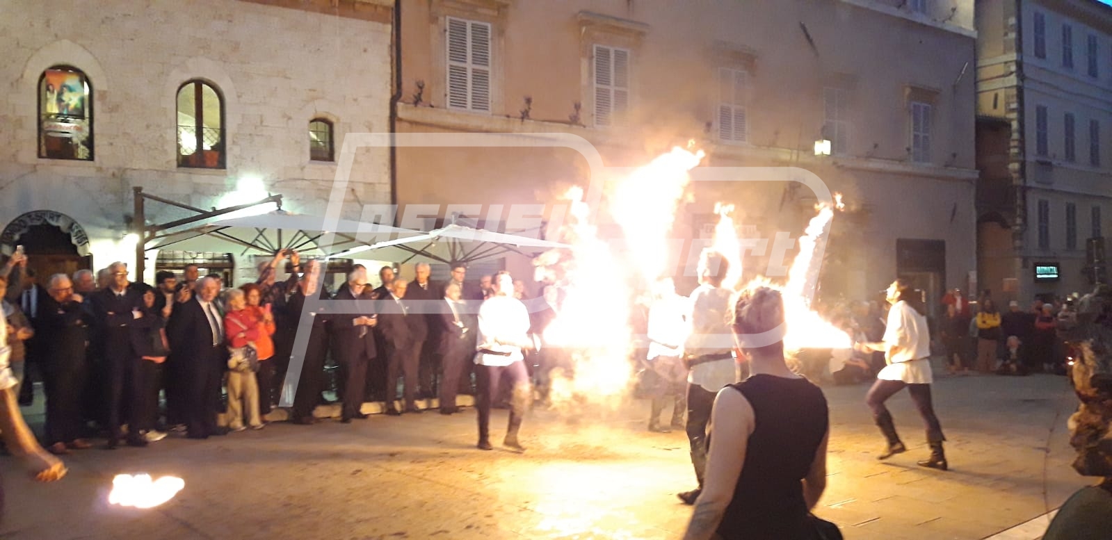 37CEE80E-4774-4B39-A2DC-3B03B7C84D97