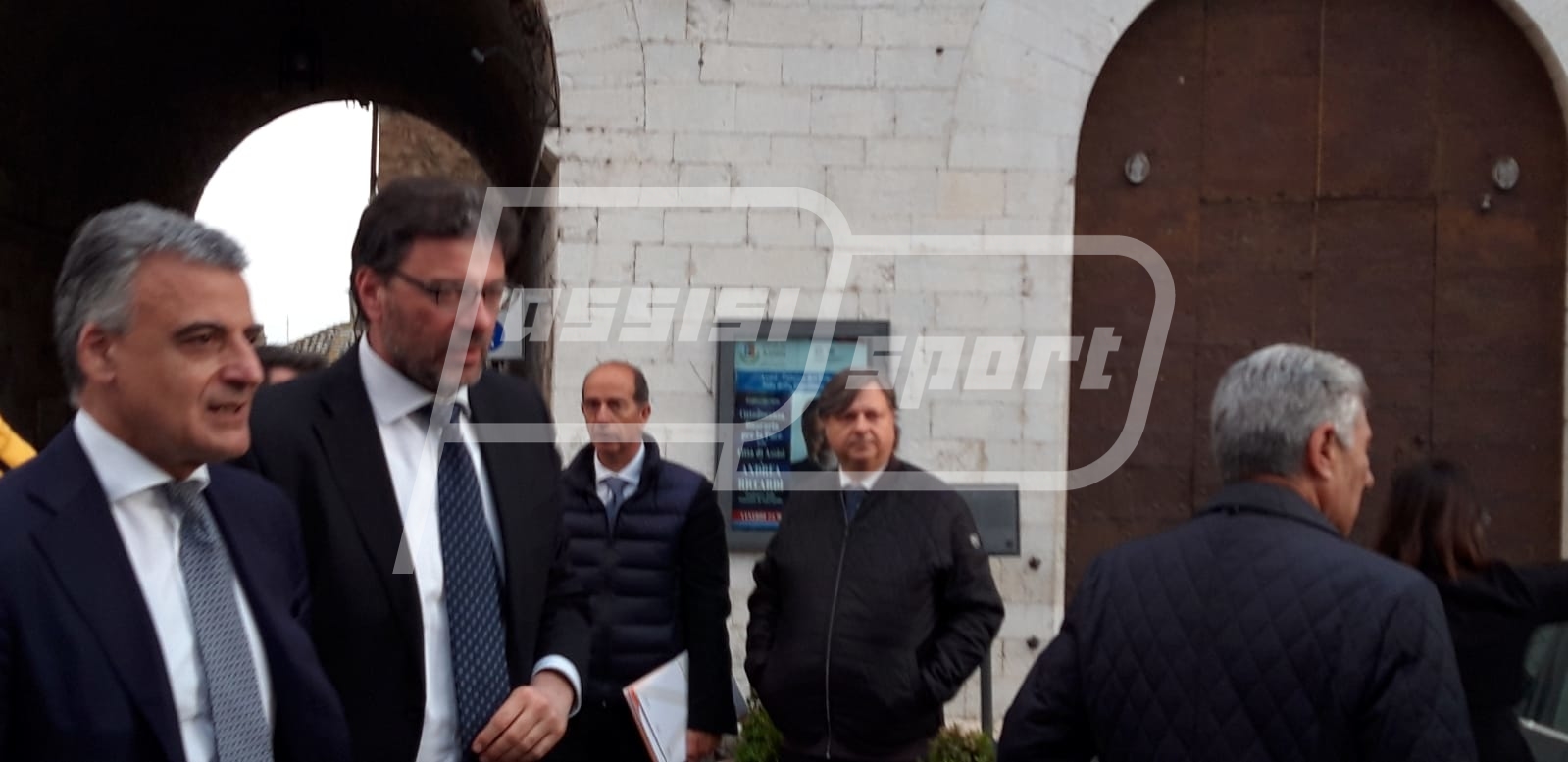 475EE1EC-27E8-44B4-BFF0-A4745D96EBAC