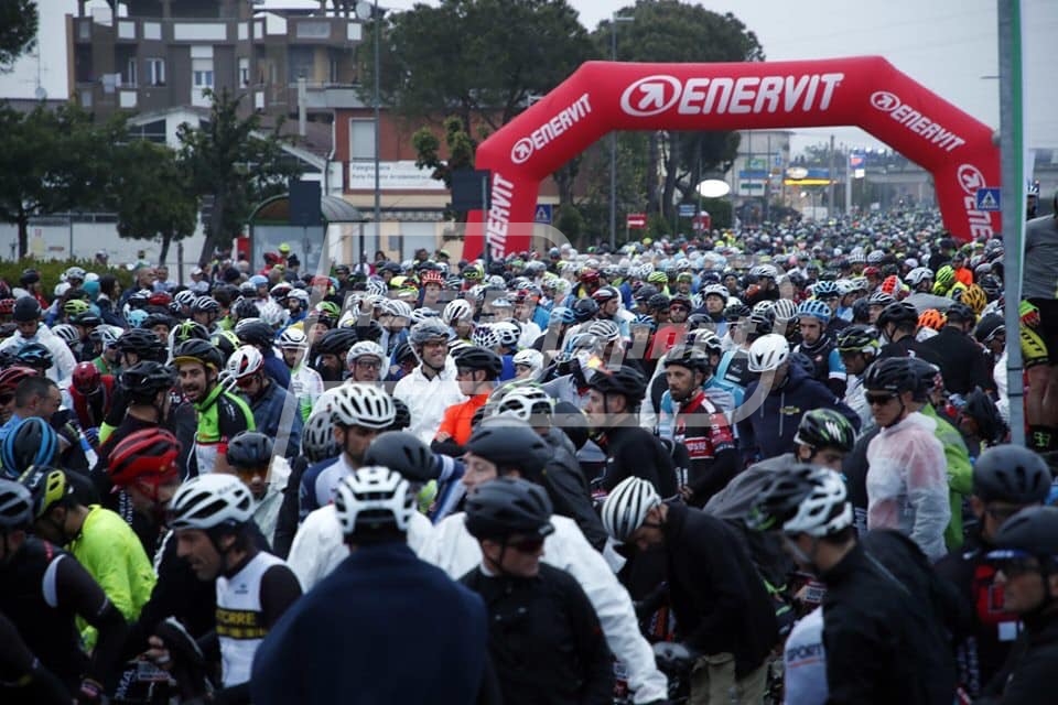 51B7C644-7D8A-4CB6-A88D-E8E18E20D528