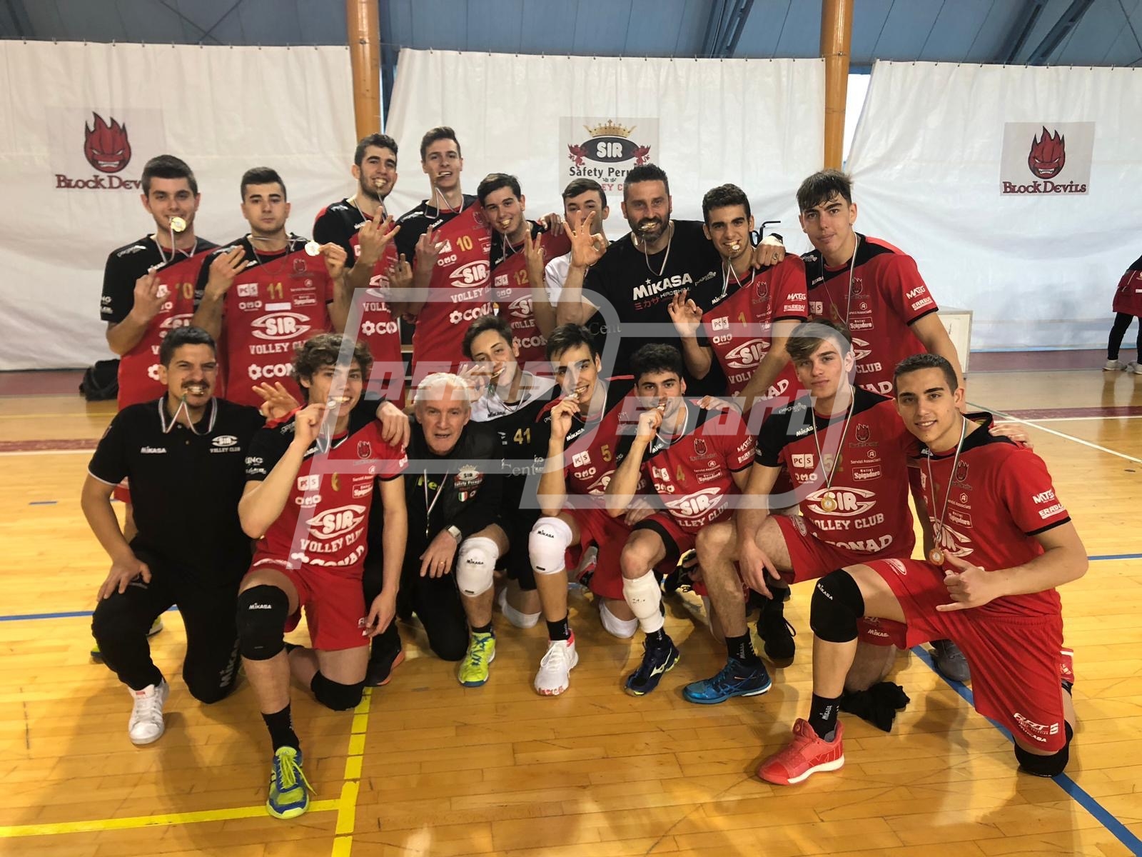 5BB1CBD2-04E3-429A-BCC0-136F4623135C