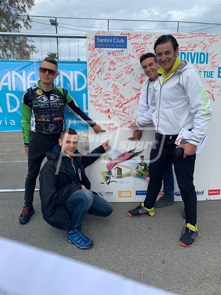 6E23B440-F72D-4D38-8A6B-46DE6C348883