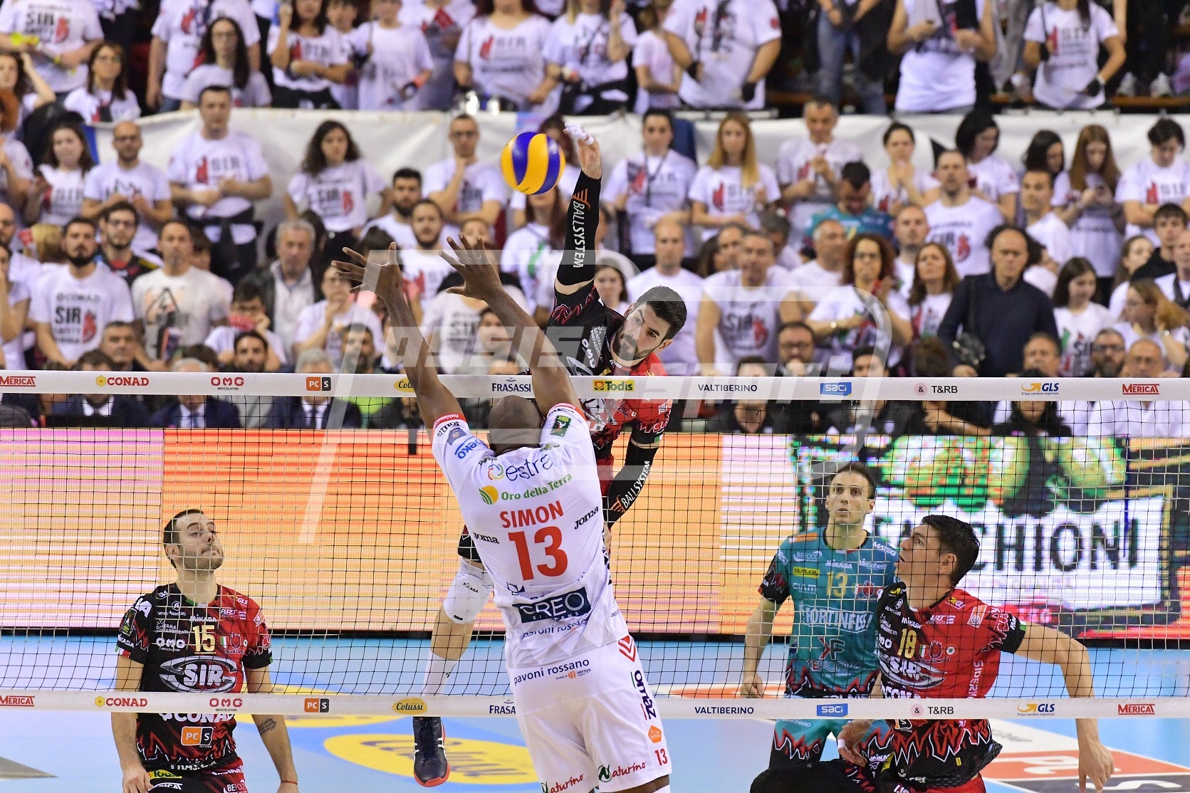 7E8ABAD3-F6A8-41B5-A16B-E9029B01D3E2