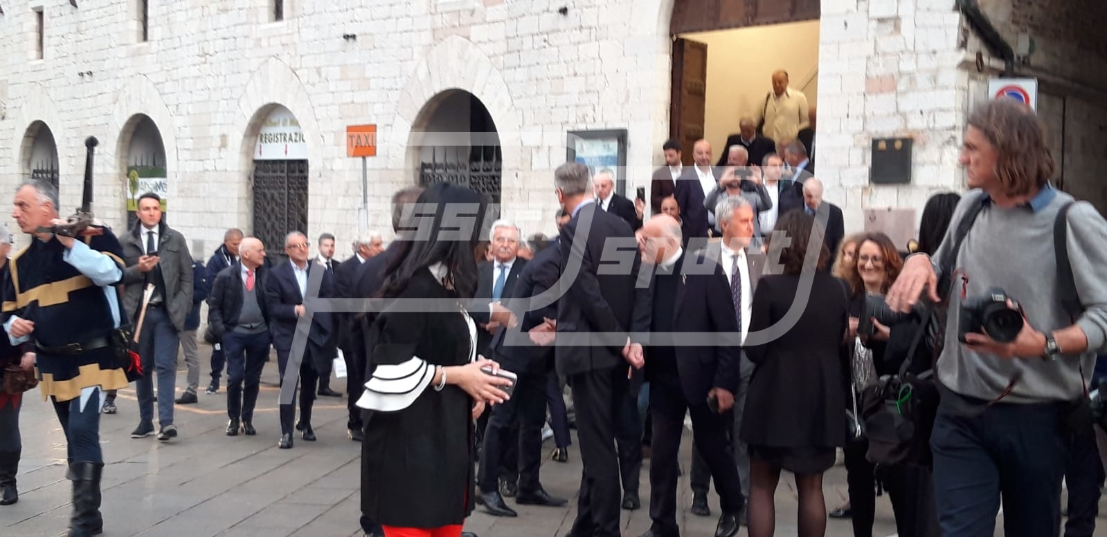 8137683D-FF5D-4E68-8CF8-BCB461CAE245