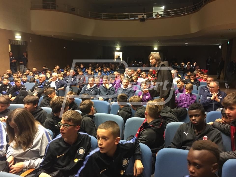 8AF6A965-8E2A-4FA0-938A-C07568DD12E1