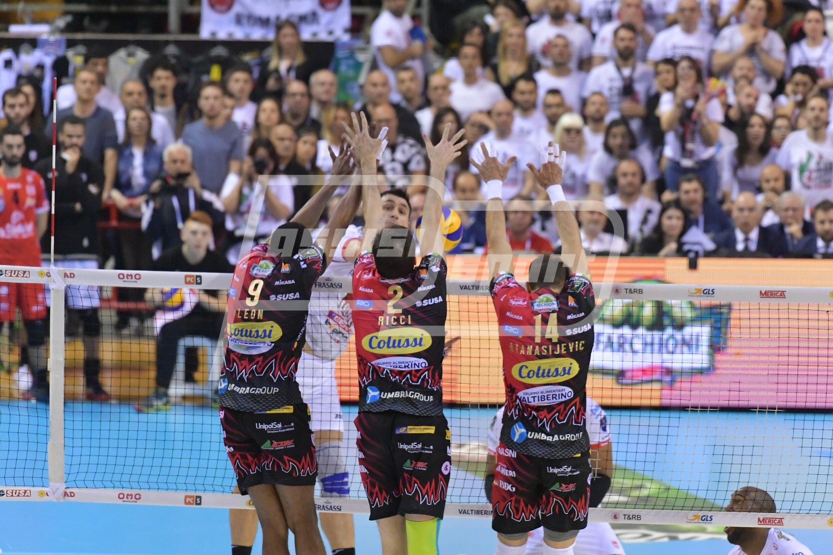 99C09FE7-7AFC-4095-BE9F-2D2CF5740BBC