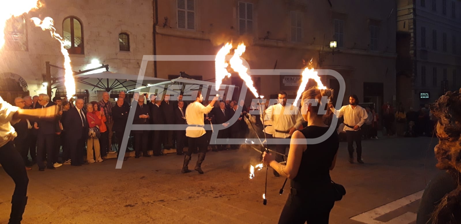 B58679DC-9C98-41C3-845B-F146ECCCC3F8