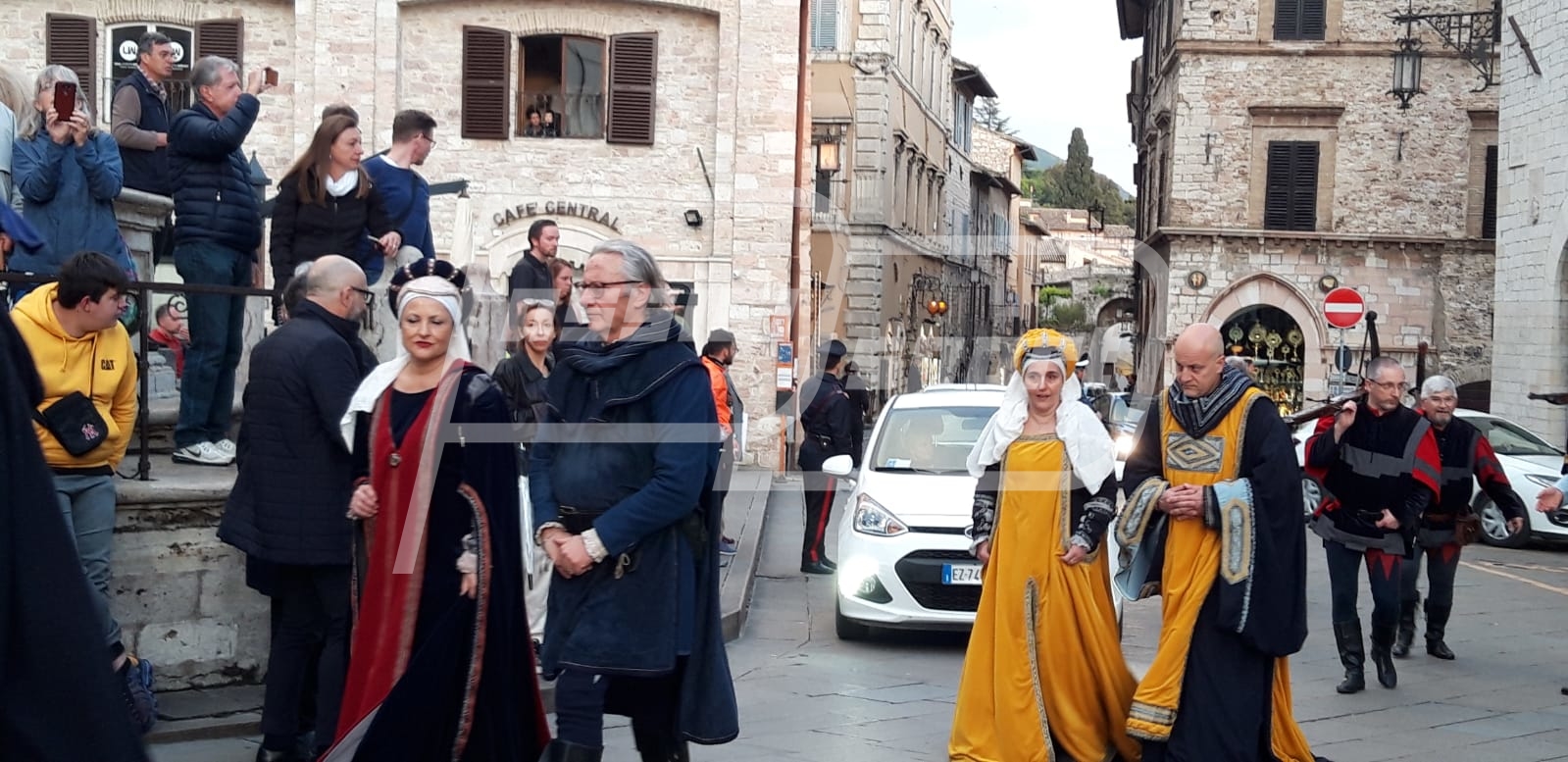 CD490854-C805-43E3-90B1-BA7C1DC992D0