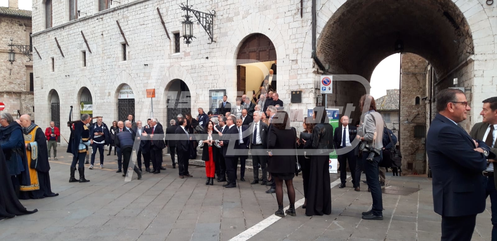 CED5C762-25C0-4913-B923-DACA307C720B