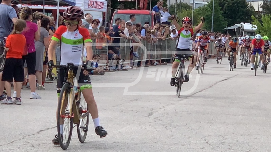 1C53FC1D-7274-4304-B997-AB52E8A34D68