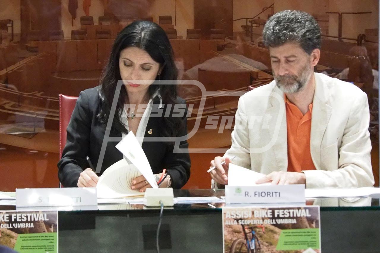 3C46B717-4E16-4BE9-BA60-B6D34956218D