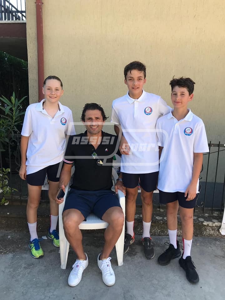 4DC9F4CA-990A-4D6E-9A53-F73AEB2B656B