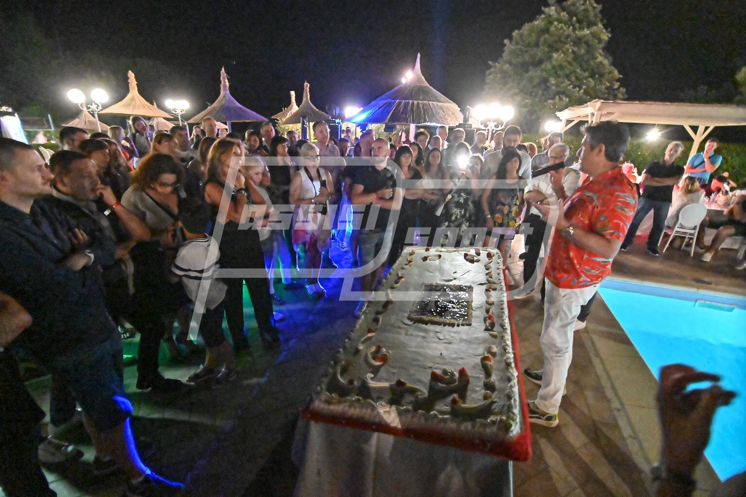 A937EB3F-7EFD-45D7-B1A5-6337CC623BB9