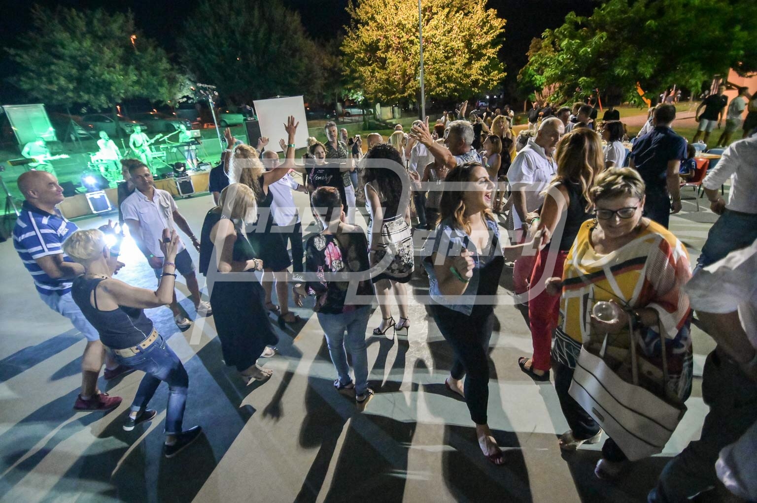 16941D2F-62E1-4065-8DCB-18A013BD02E9