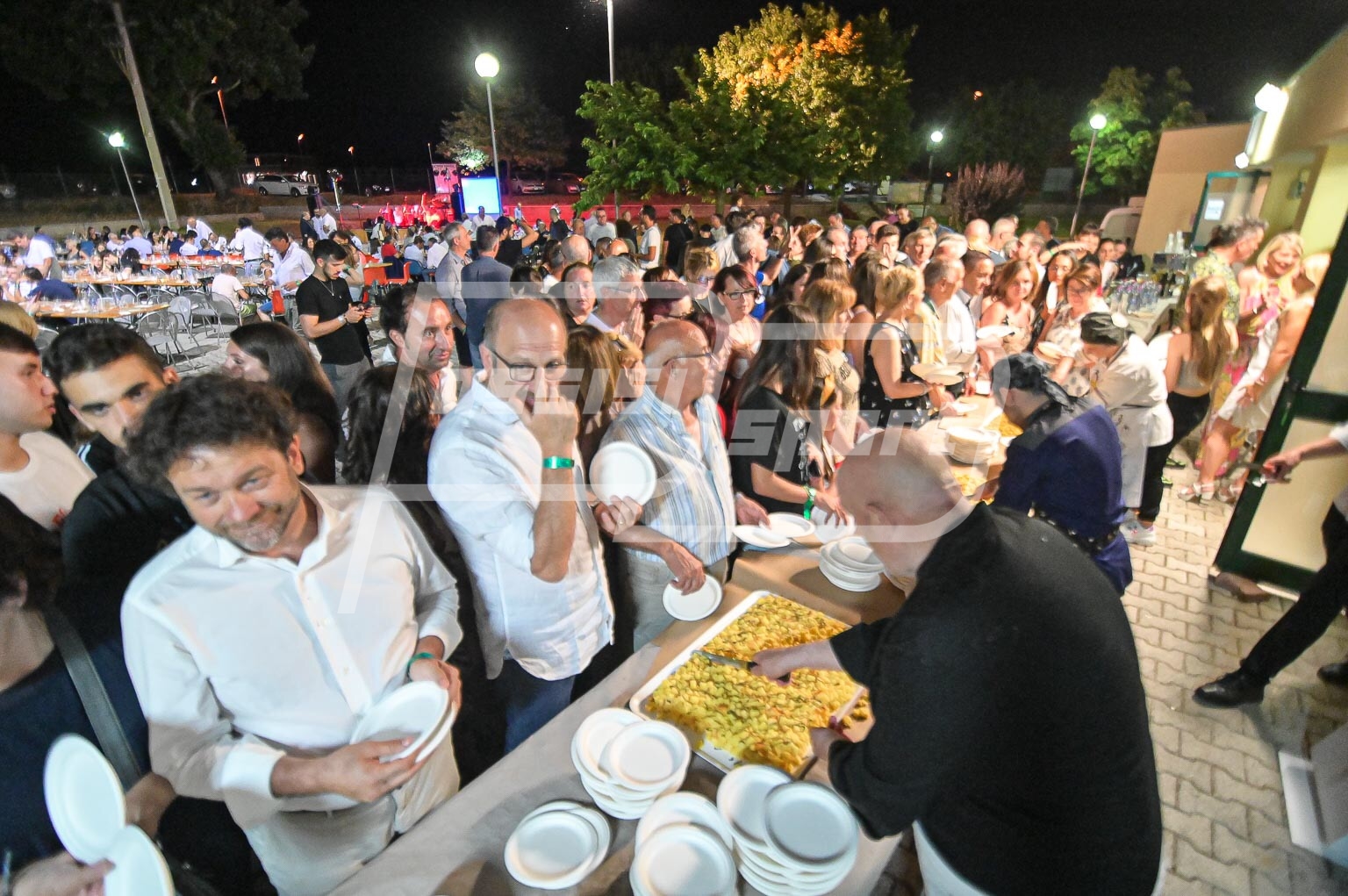 7FDC71C1-D9E6-4BB1-BDC6-70A288B9F473