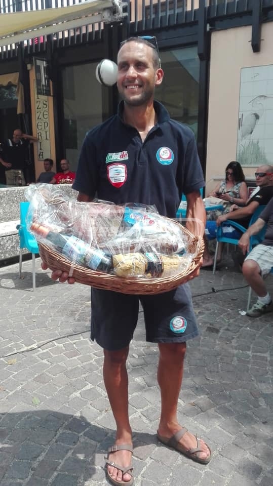 851F0C98-26A7-4790-B555-CD1D4A5996B7