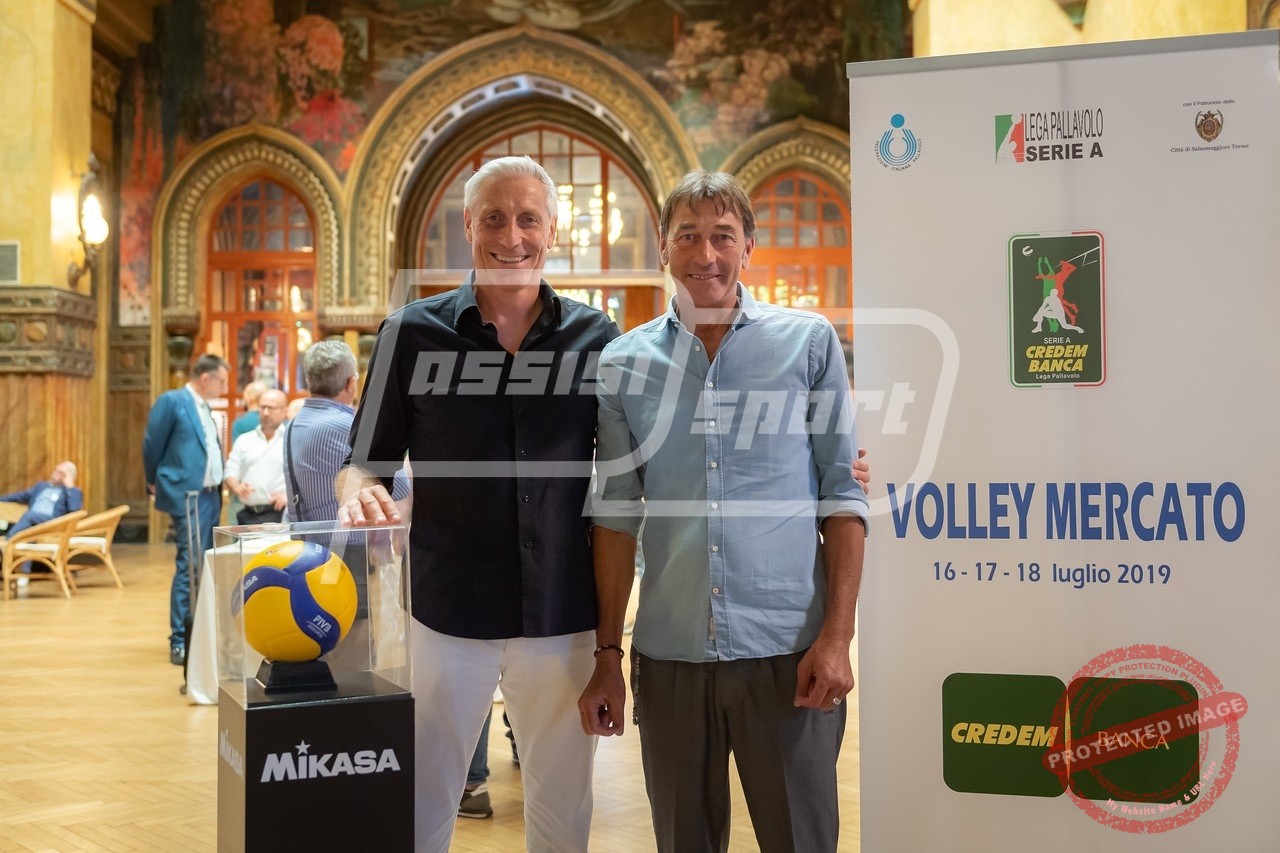 8DD36952-AA49-470B-8B9C-38345C87B853