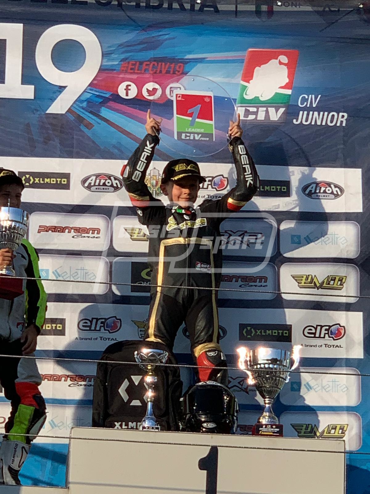 DA7AE219-A041-451D-875E-EA1BC7B13B61