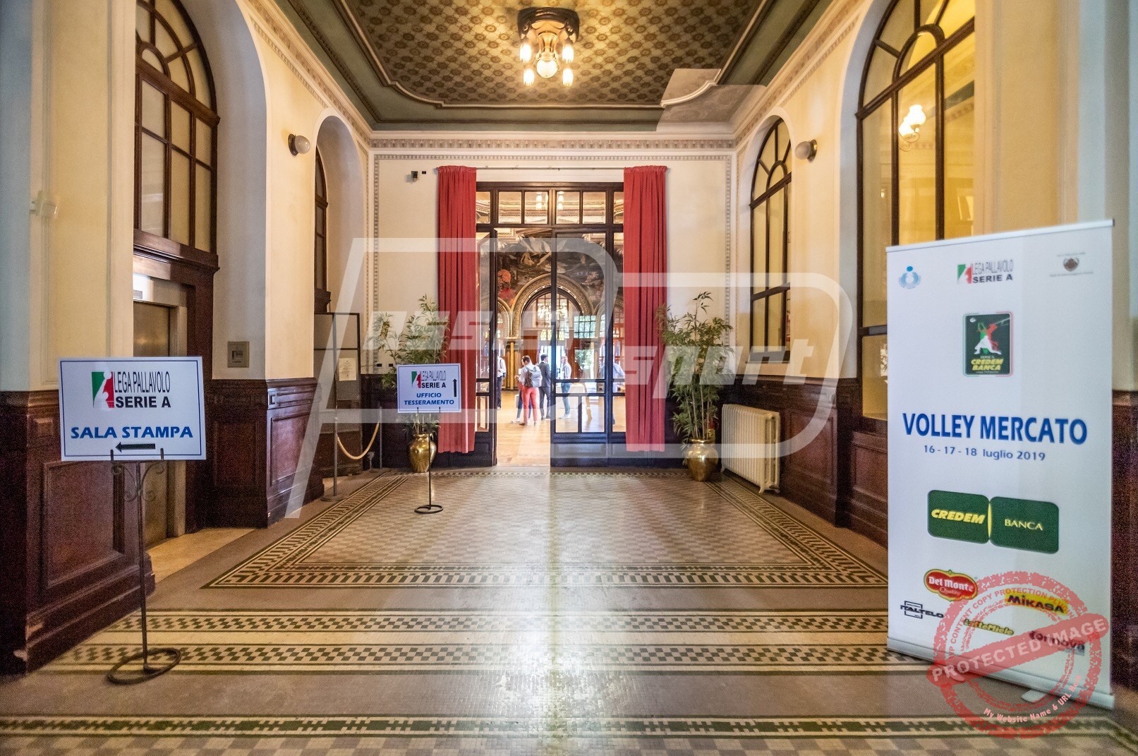 DDF4354A-8CBB-4604-89BC-85A56BD275A5