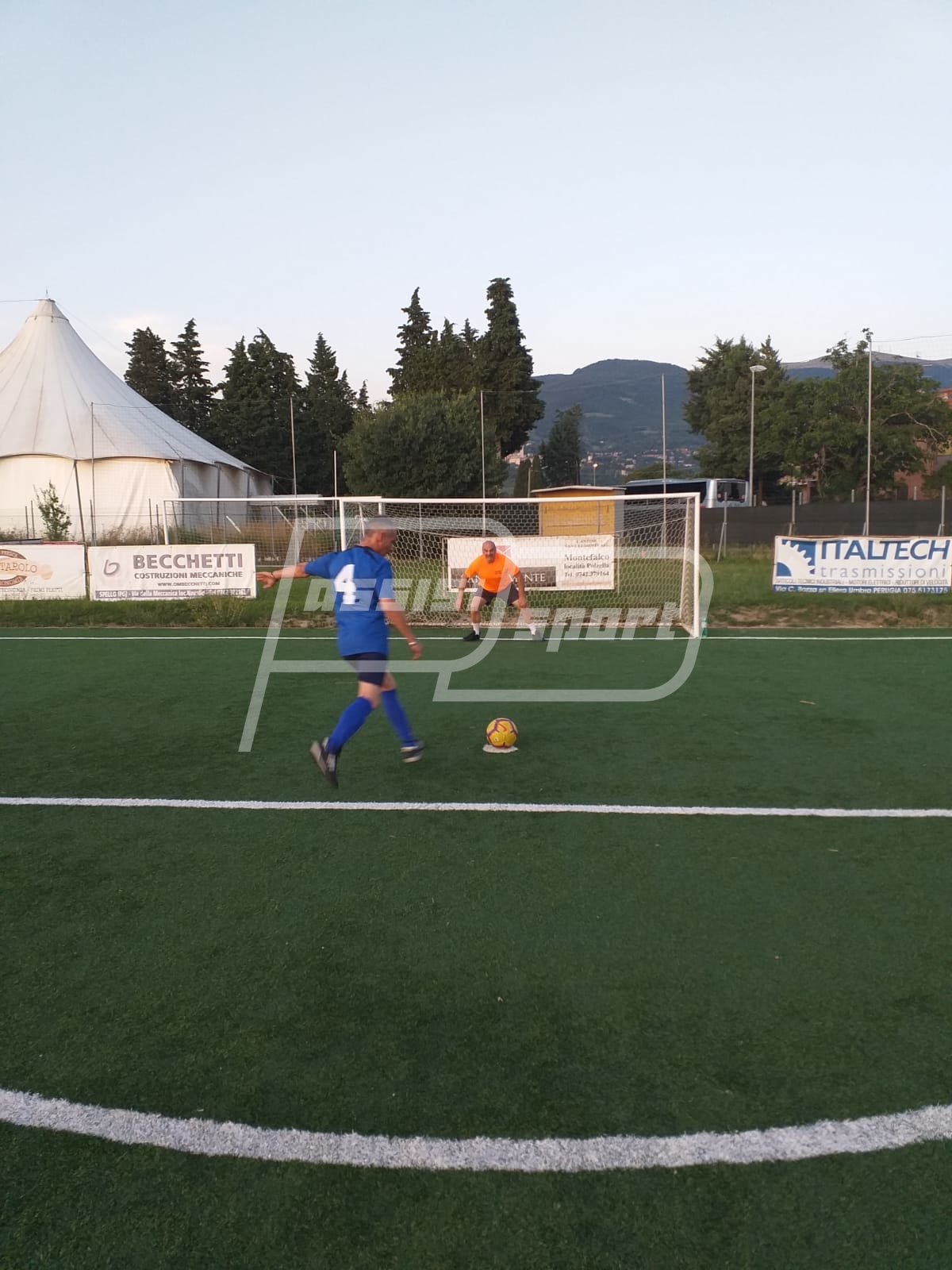 DFBEE72F-E31B-4097-8F61-AFFBC0535B2F