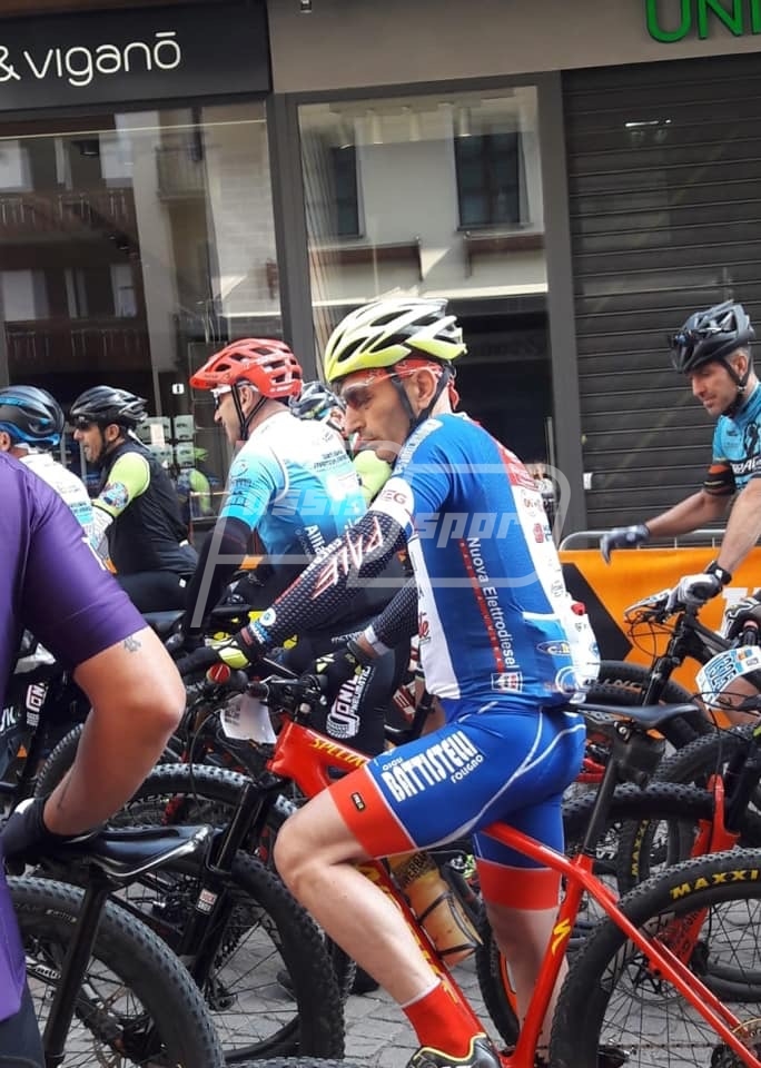 EDBDA26F-5FD2-498C-9B97-2BFEC0B9BFAD