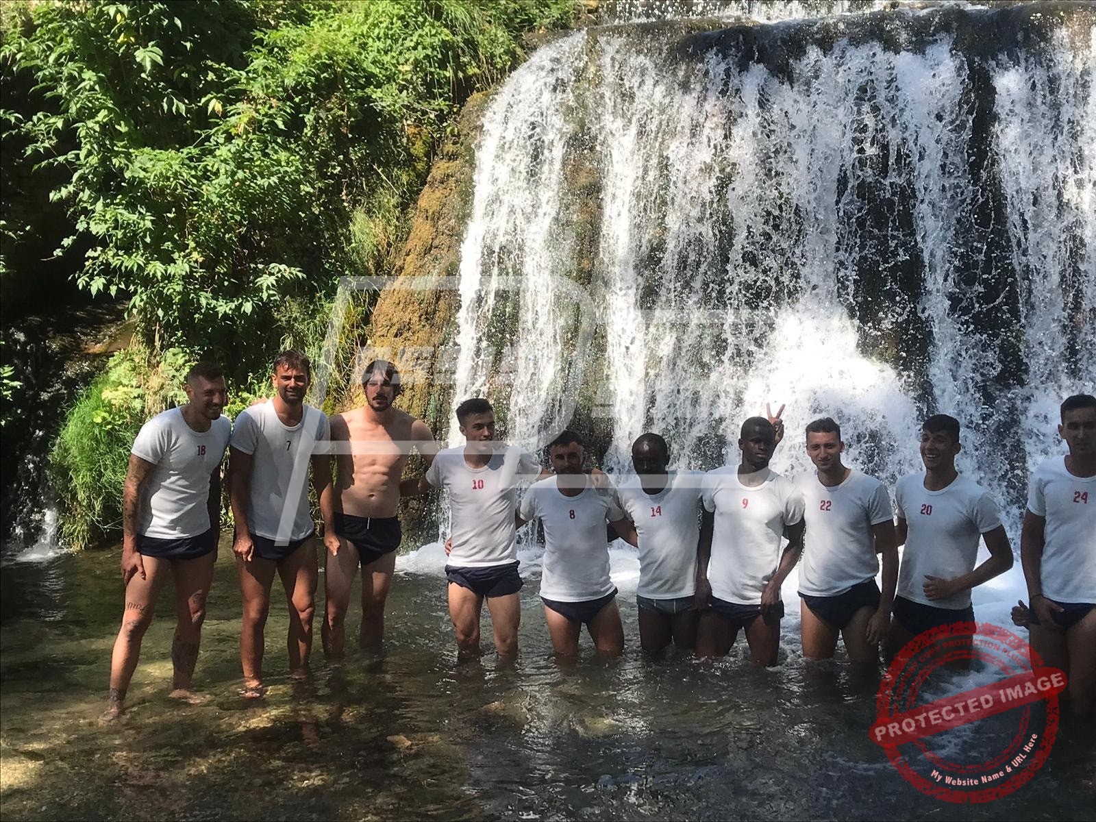 7CAB4B0A-3B77-4FCA-A9C2-7C7BC3C6E15A