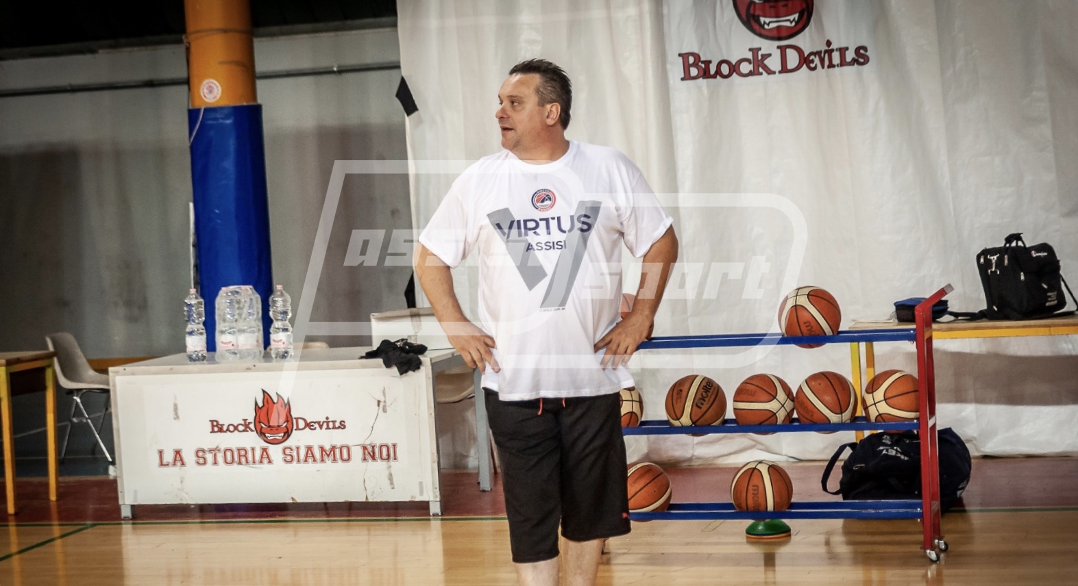 9777DBA2-C4C0-427A-BBF1-453697D21231