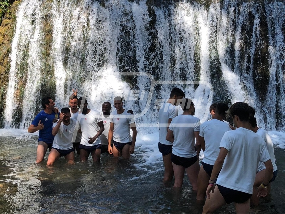 AB76003D-A843-4C7C-8698-C560C01D7C48