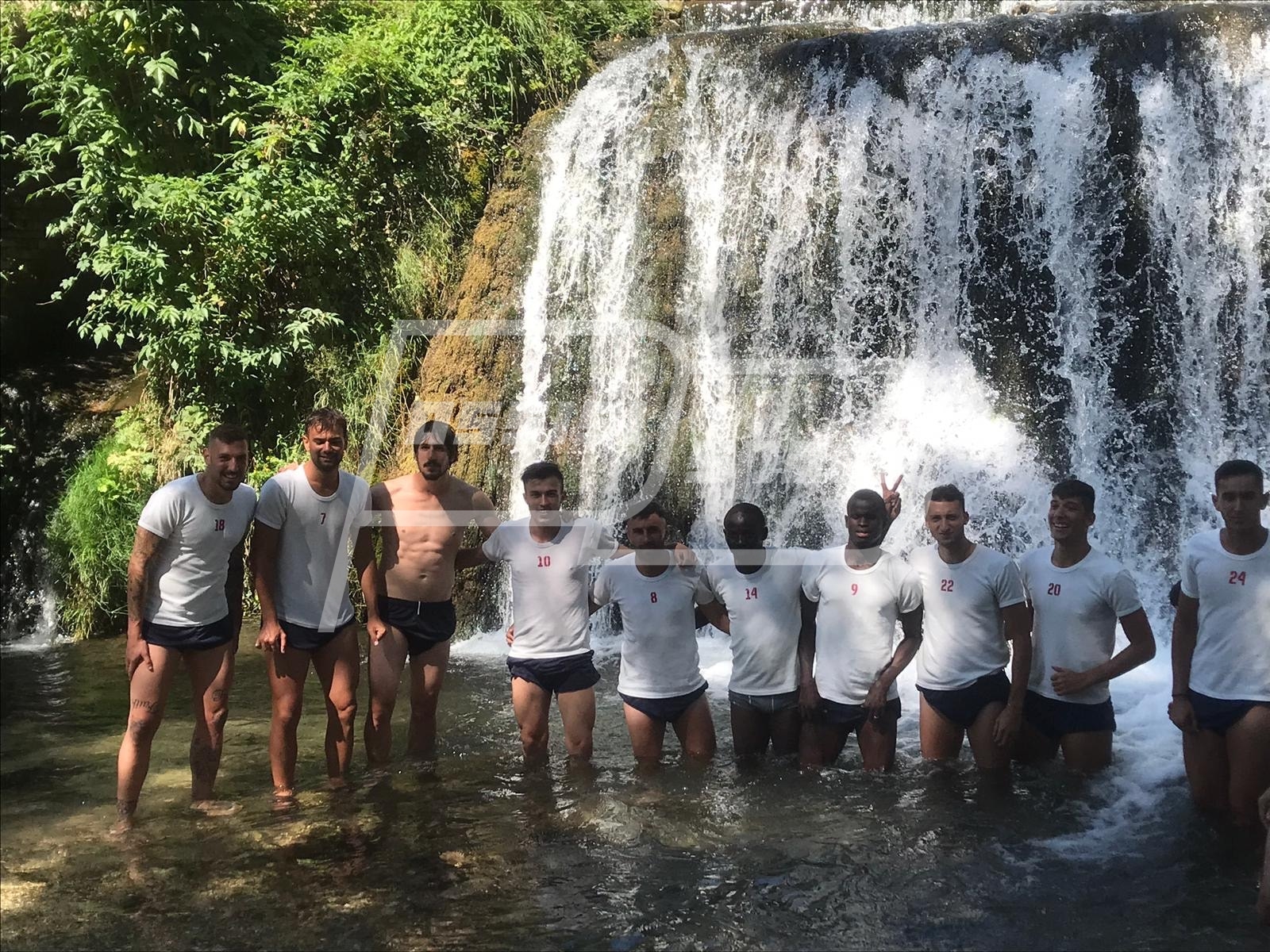 B1929E80-3D11-4FD4-BBA9-762A6AACC366