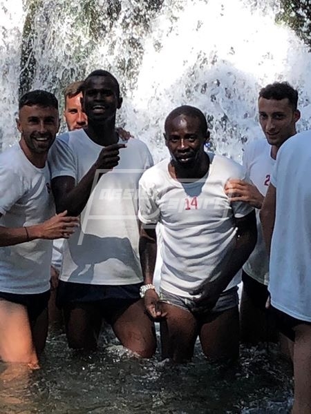 B698B201-95B1-49A0-A44E-E706F9F9F4B3