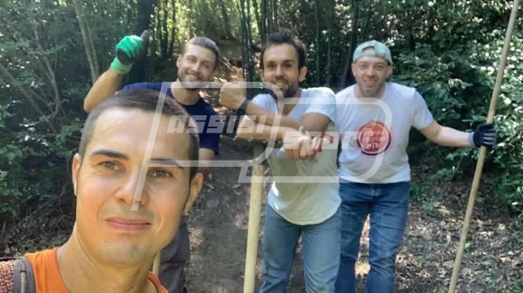 E07F5FB7-D59D-4979-B0D3-876044435265