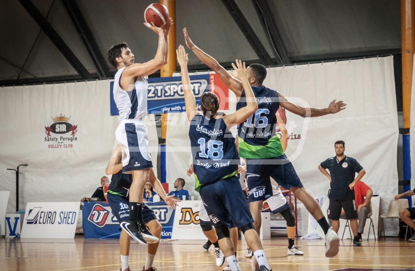 0734852F-71BB-4949-A44E-DC17891D272A