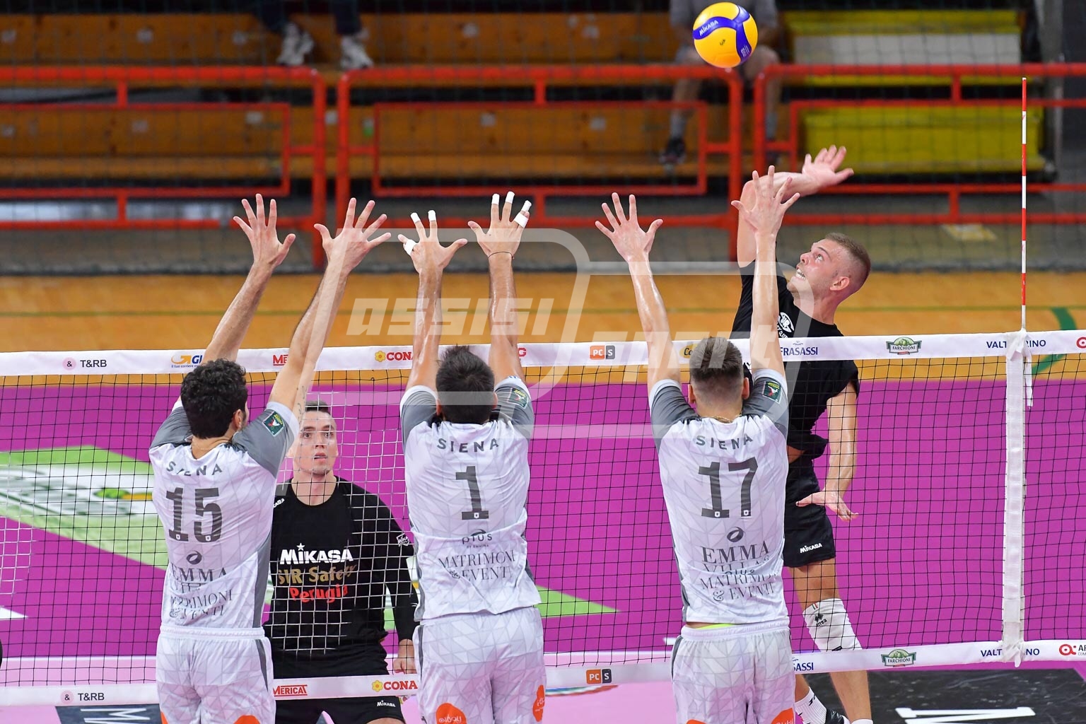 18276333-B2C1-4CDE-AE53-9714BE0177E5