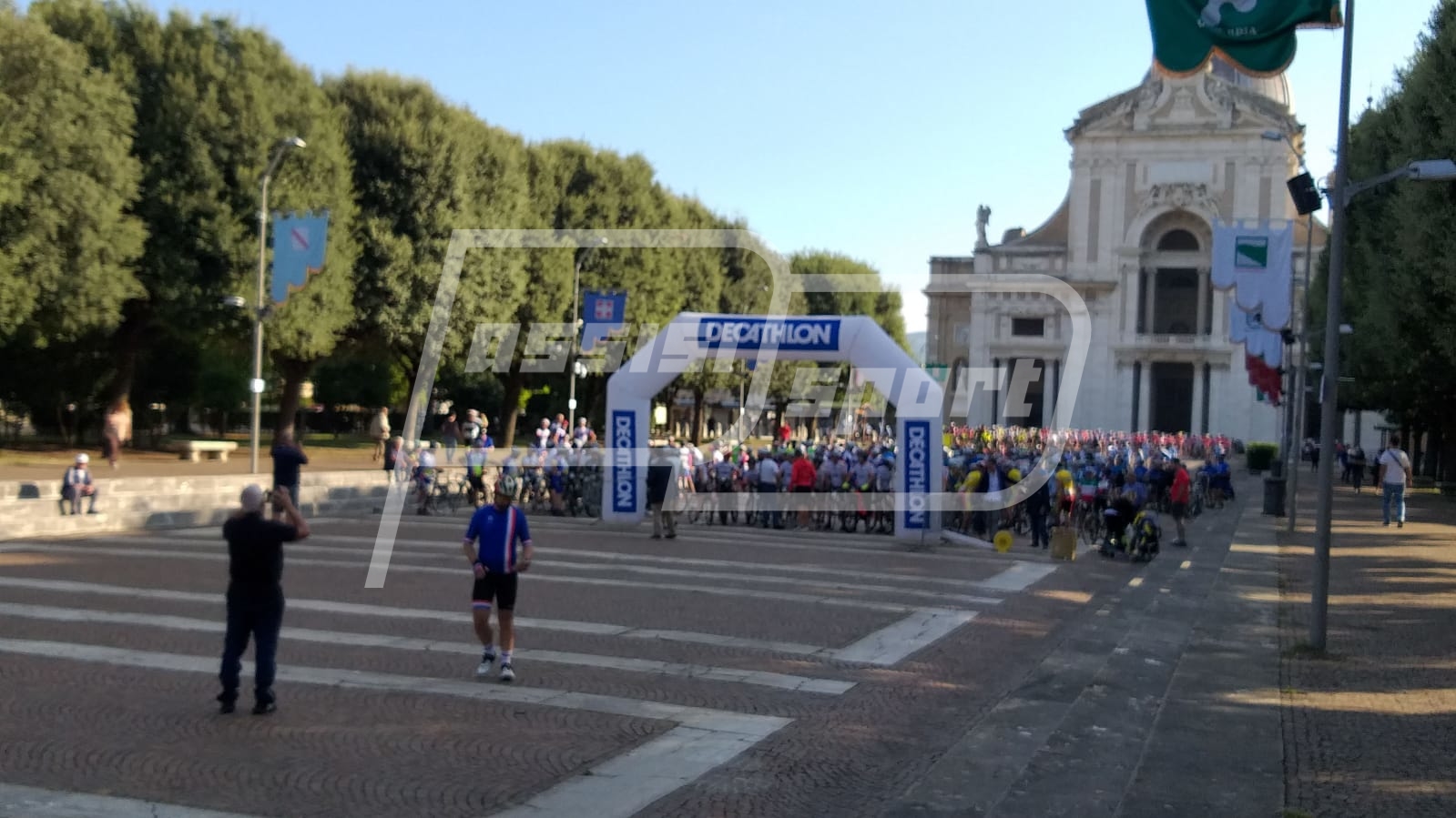 1D891CB6-FB0B-44CF-BB9A-FADE975F80B6