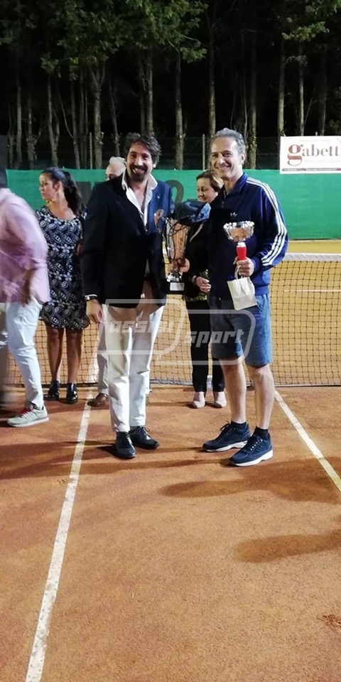 31B67E48-1AF7-4E32-A2AE-0BBBC9E244EF