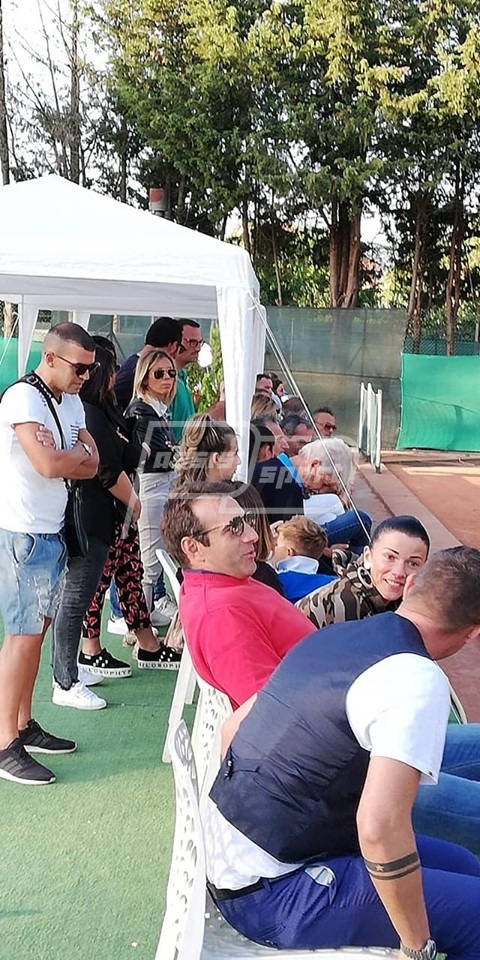 3FA63D2D-9928-4653-A438-E93D6A019AEF