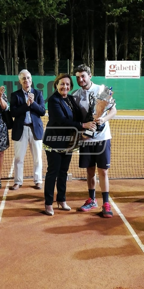 5541EE49-1A42-420E-941E-3DABCF1E3B68