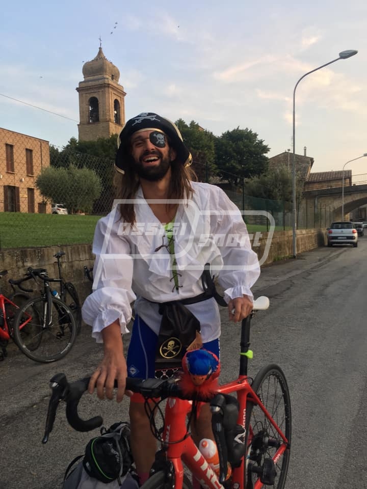 69515287_1272061909621864_7569842424265048064_n