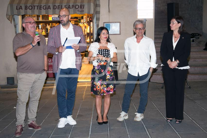 6C8946A3-68B3-4A37-B0CE-DB1AF249C244