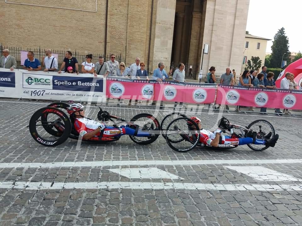 6EE4CF75-2162-44B7-9DAC-D41DA3732B3B