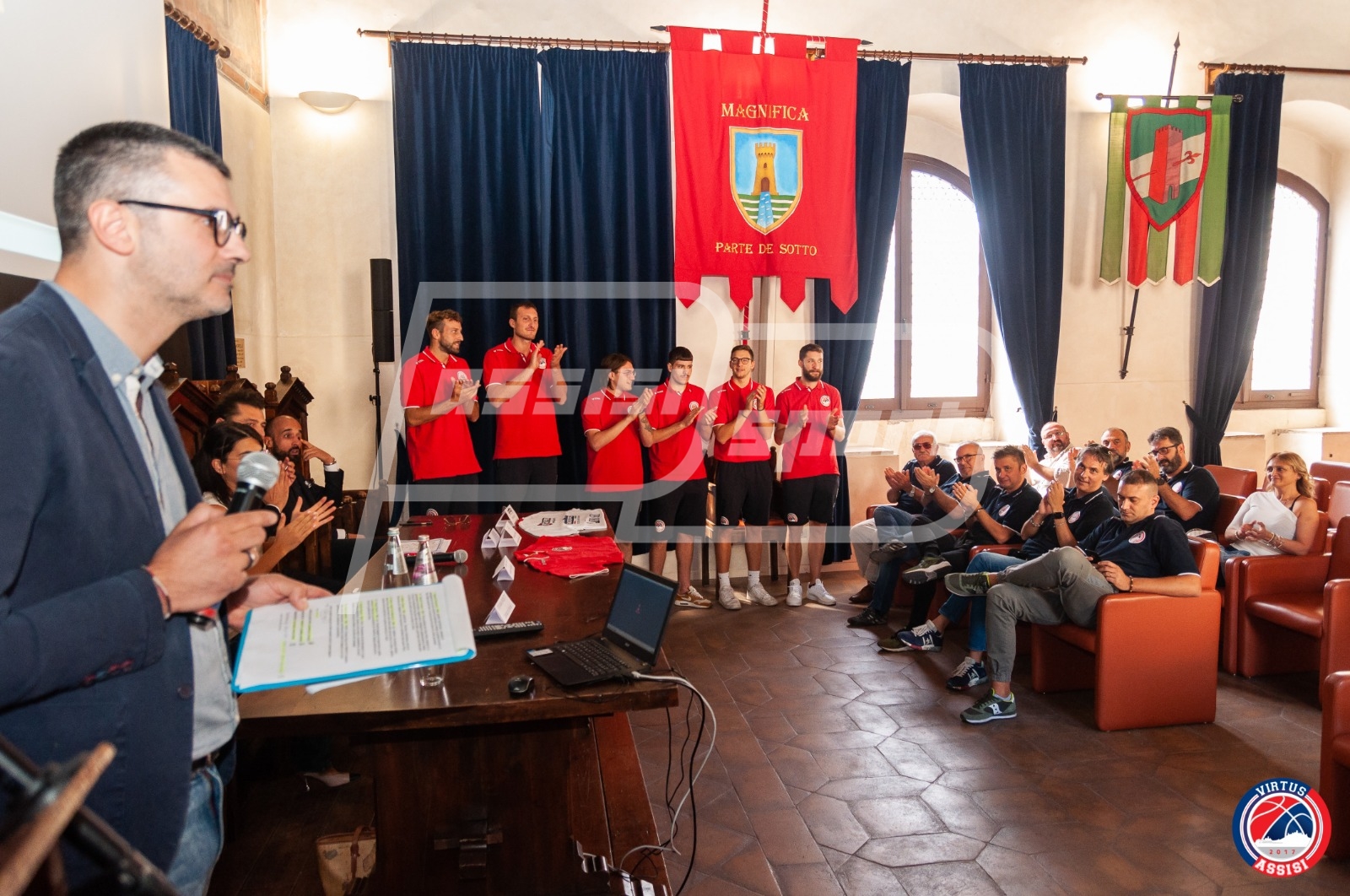 70915354-D56B-43CD-985D-354286BAE8F4