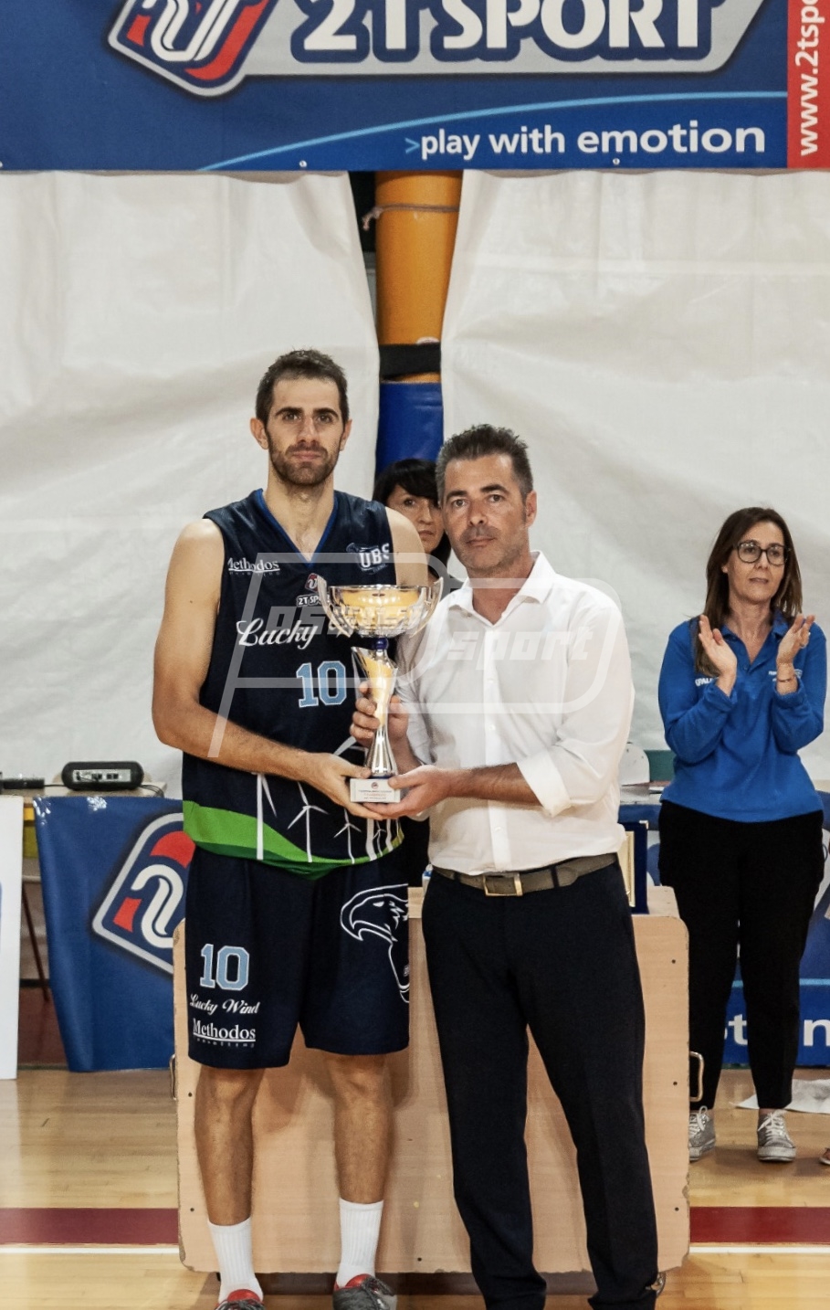 A2BC42A0-1E22-4776-B27B-42AE703E7E44