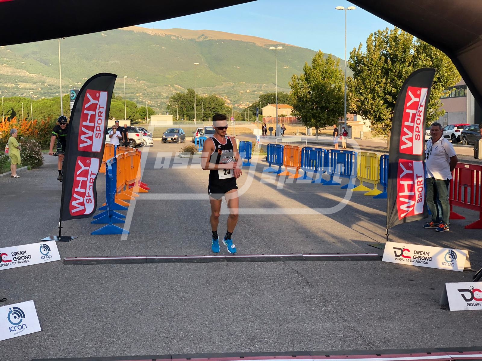 AA38EA70-1312-40A5-9CE3-027C5512C7D8