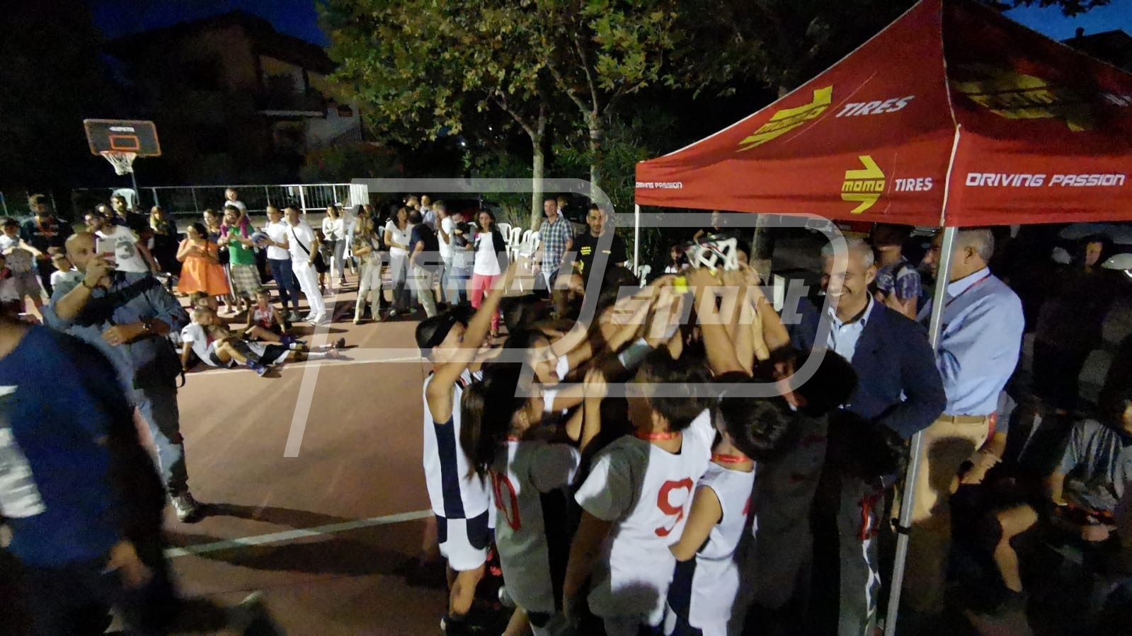 C5EB0A32-524A-415B-8F26-03CAF08204AE