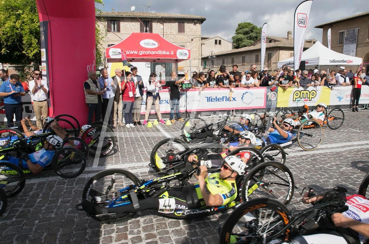 E20F292D-DDF4-4F99-8979-4272617C25F1